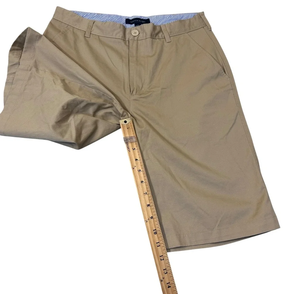 Tommy Hilfiger Shorts Mens Size‎ 32 Regular Khaki Chino Casual Preppy Classic
